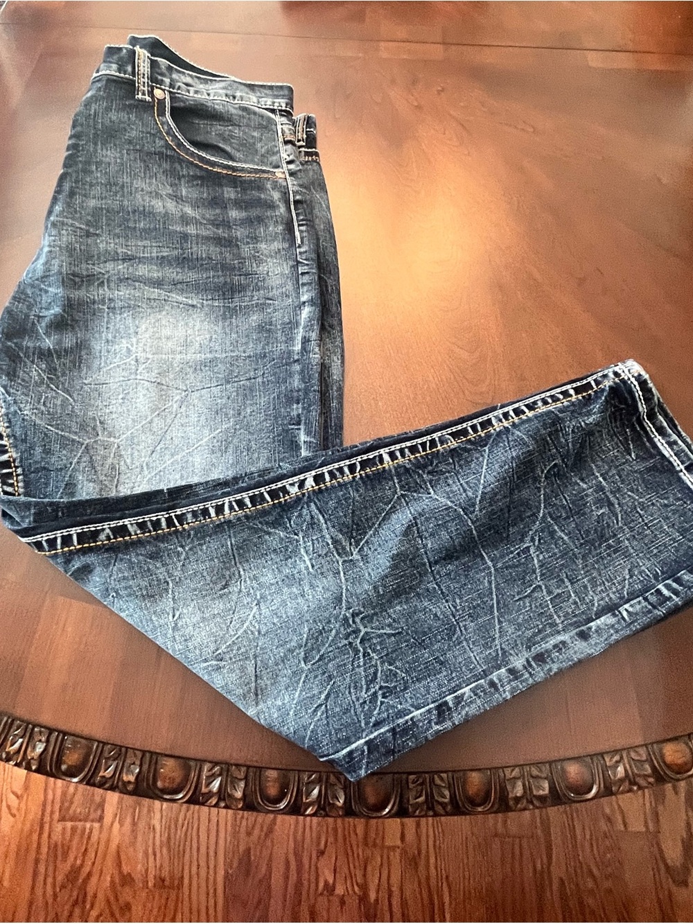 True Luck Men’s Straight Fit Jeans 40/32 NWT